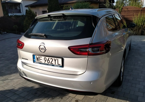 Opel Insignia cena 57999 przebieg: 198000, rok produkcji 2019 z Białobrzegi małe 326